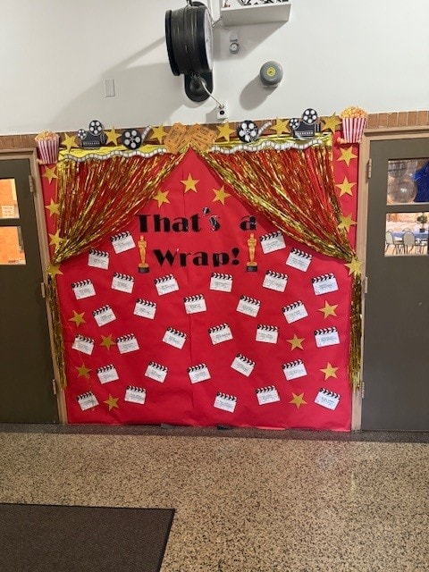 That's a Wrap movie-themed graduation bulletin board